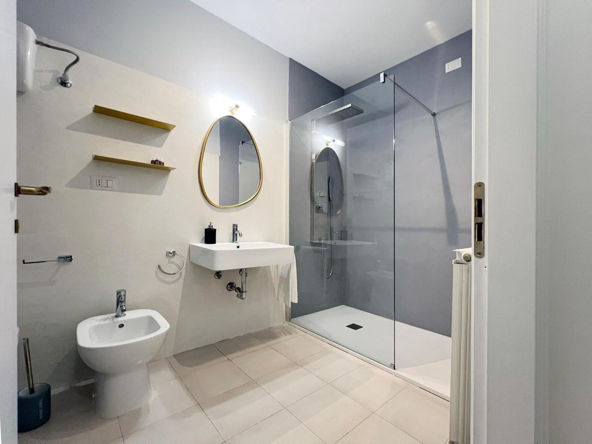 Glamorous Flat With Jacuzzi, King Size Bed And Small Balcony Perugia Eksteriør billede