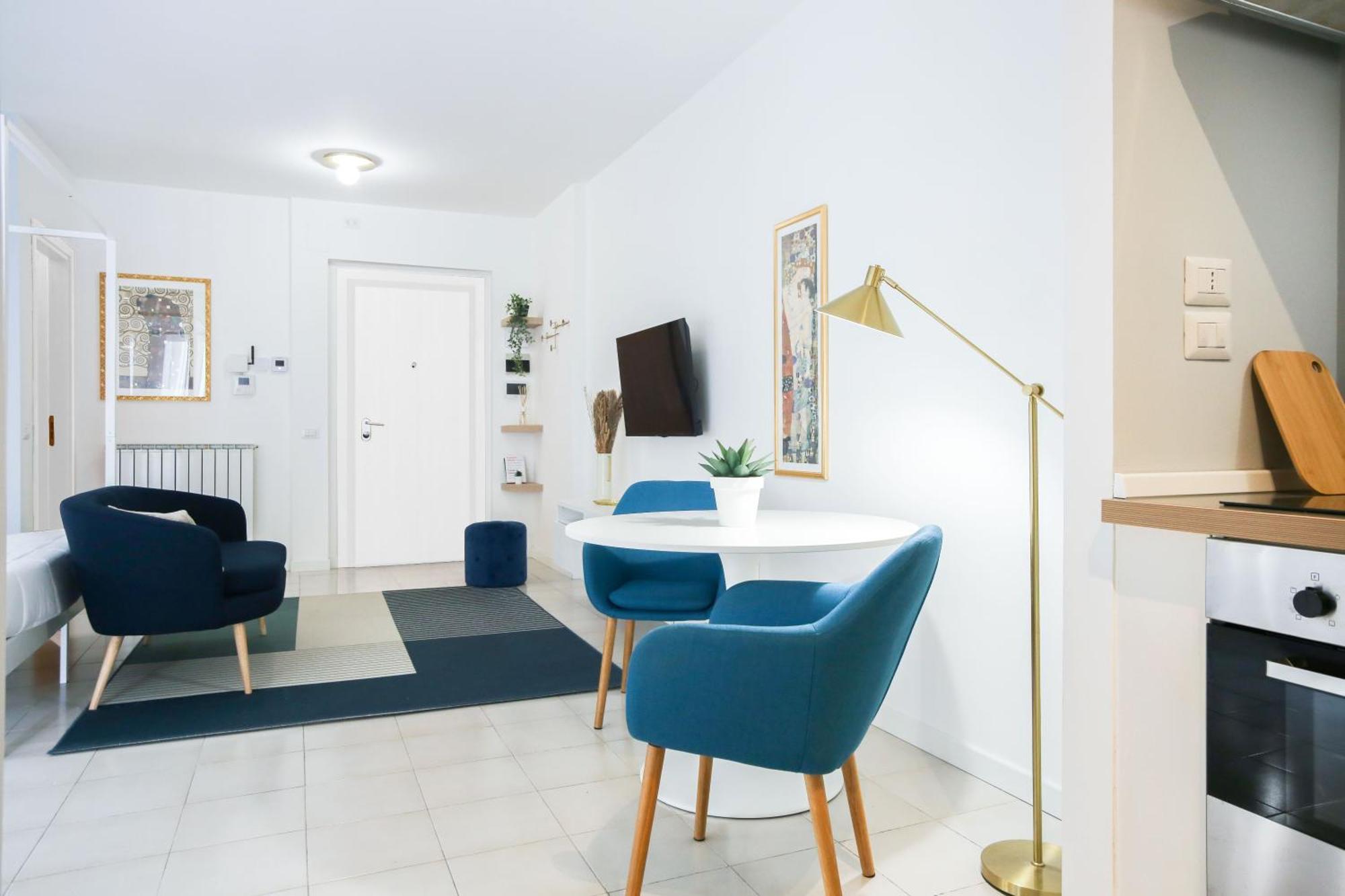 Glamorous Flat With Jacuzzi, King Size Bed And Small Balcony Perugia Eksteriør billede